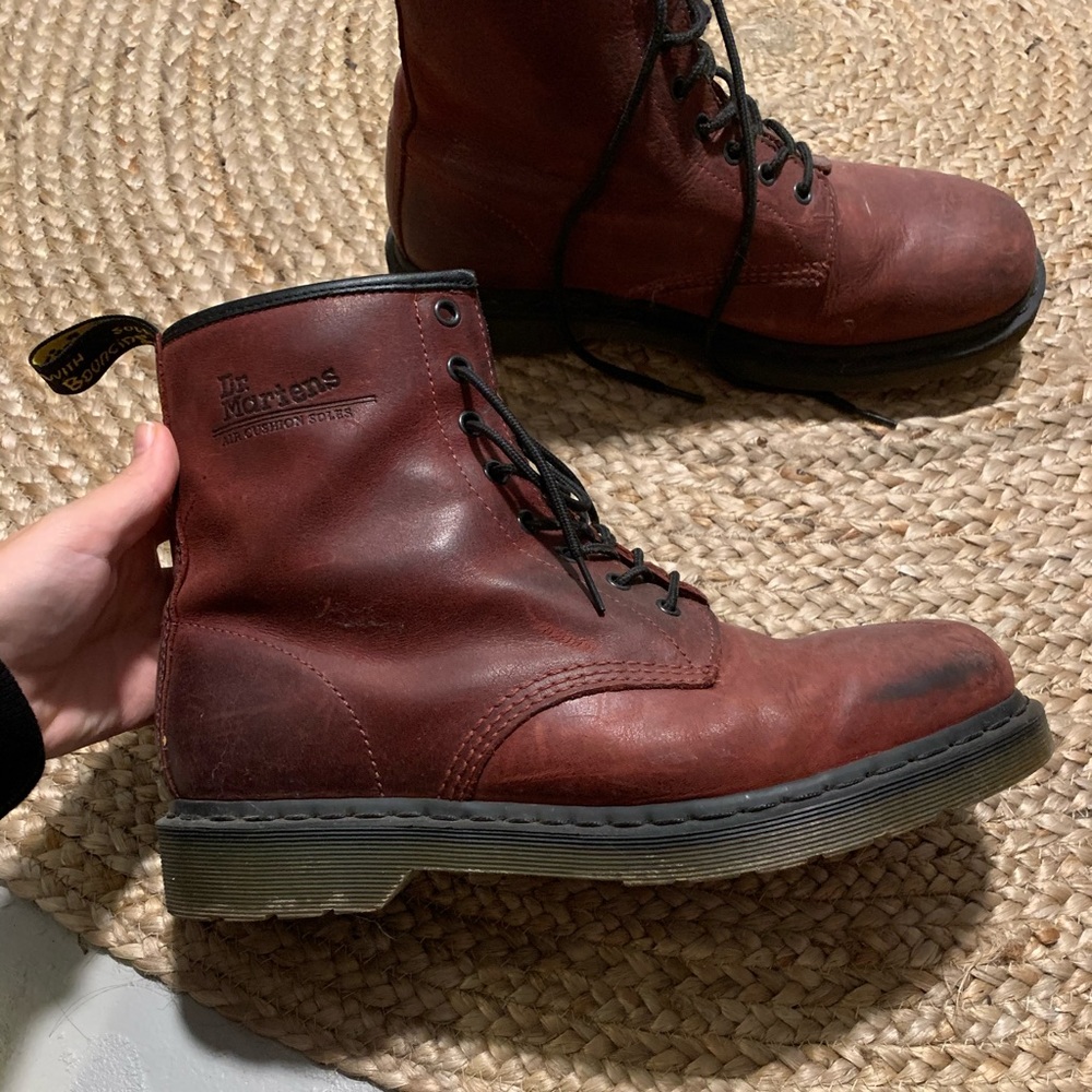 Burgundy leather Dr. Martens men’s boots